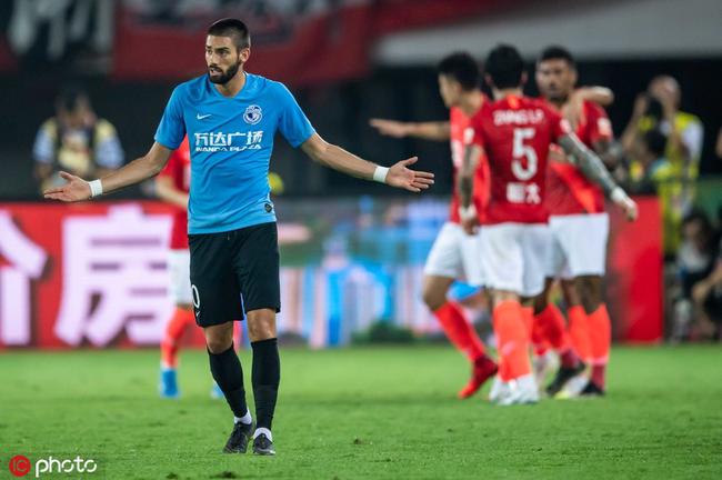  伊萨克帽子戏法，纽卡客场碾压埃弗顿豪取连胜  